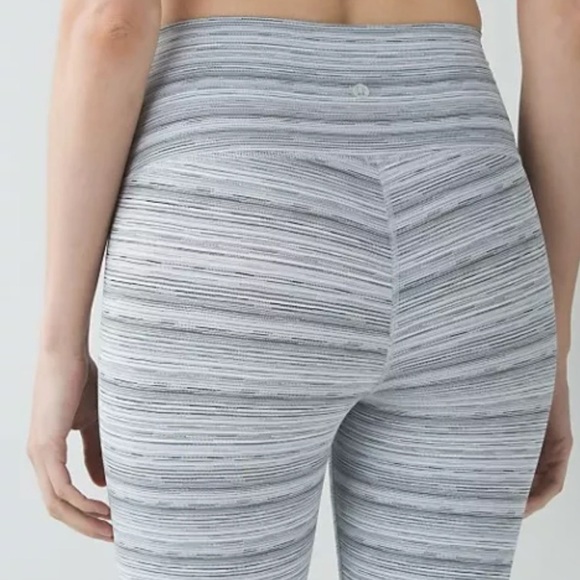 Lululemon High Times Pant Cyber Stripe Silver Fox High Rise 4 Gray White Stripe - Picture 1 of 14
